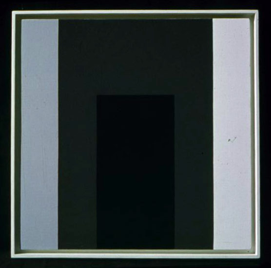 Frederick Hammersley / 
Equal Odds, 1977 / 
oil on linen / 
26 x 26 in (66 x 66 cm)