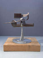 Mark di Suvero / 
M-Axled, 2007 / 
      steel, stainless steel / 
      63 x 60 x 65 in. (160 x 152.4 x 165.1 cm)
      Private collection
