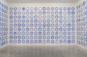 Eduardo Sarabia / 
History of the World, 2008 / 
hand painted ceramic plates / 
each 12.6 in. (32 cm)