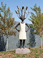 Alison Saar / 
Little Big Sister, 2023-24 / 
cast stainless steel with patina / 
Images courtesy of the Joslyn Art Museum