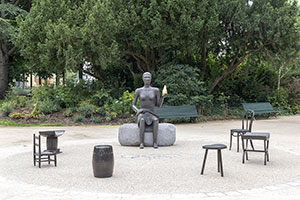 Alison Saar / 
Salon, 2024 / 
Paris Olympic sculpture / 
Credit Fred Mauviel - City of Paris