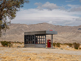 Installation photography / Desert X 2025 / Alison Saar: Soul Service Station / Photography by Lance Gerber