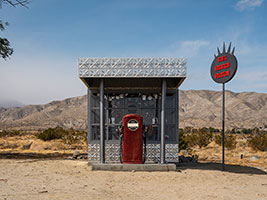 Installation photography / Desert X 2025 / Alison Saar: Soul Service Station / Photography by Lance Gerber