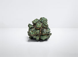 Julia Haft-Candell / 
Small Expanding Moss Green, 2021 / 
bronze / 
4 1/2 x 5 1/4 x 4 3/4 in. (11.4 x 13.3 x 12.1 cm)