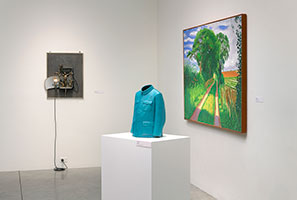 Installation photography, L.A. Louver Celebrates 50 Years: 1975 to Now / Photography by Robert Wedemeyer