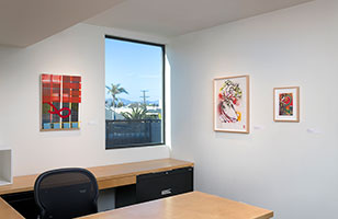 Installation photography, L.A. Louver Celebrates 50 Years: 1975 to Now / Photography by Robert Wedemeyer