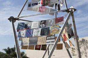 Installation photography, Mark di Suvero: Artists’ Tower of Protest