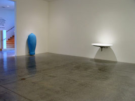 Peter Shelton, Domenico Bianchi / installation photography, 2002
