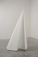 Sol LeWitt / 
Pyramid #10, 1985 / 
wood painted white / 
79 7/8 x 47 x 37 1/2 in. (202.9 x 119.4 x 95.3 cm)