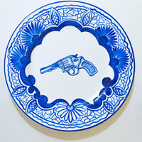 Eduardo Sarabia / 
History of the World 315, 2008 / 
hand painted ceramic plate / 
12.6 in. (32 cm) 
