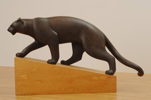 Gwynn Murrill / 
Climbing Cougar 1, 2007 / 
        bronze / 
        25 x 68 x 19 in. (63.5 x 172.7 x 48.3 cm) / 
        Edition 2 of 9 / 
        Private collection