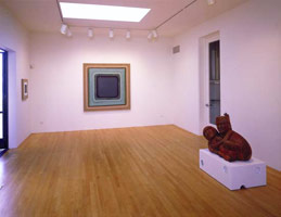 Installation photography / 
Rogue Wave '05: / 
19 Artists from Los Angeles