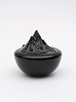 Sean Higgins / 
Shastina Jar (4), 2022 / 
Glazed ceramic / 
Dimensions: 7 x 7 in. (17.8 x 17.8 cm)